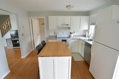 2 Appletree Lane Essex Junction VT 05452