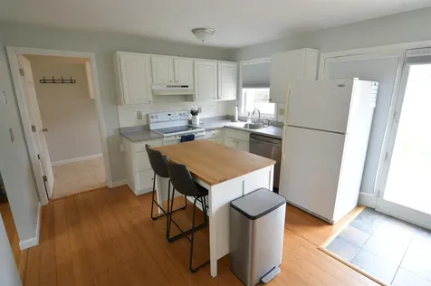 2 Appletree Lane Essex Junction VT 05452