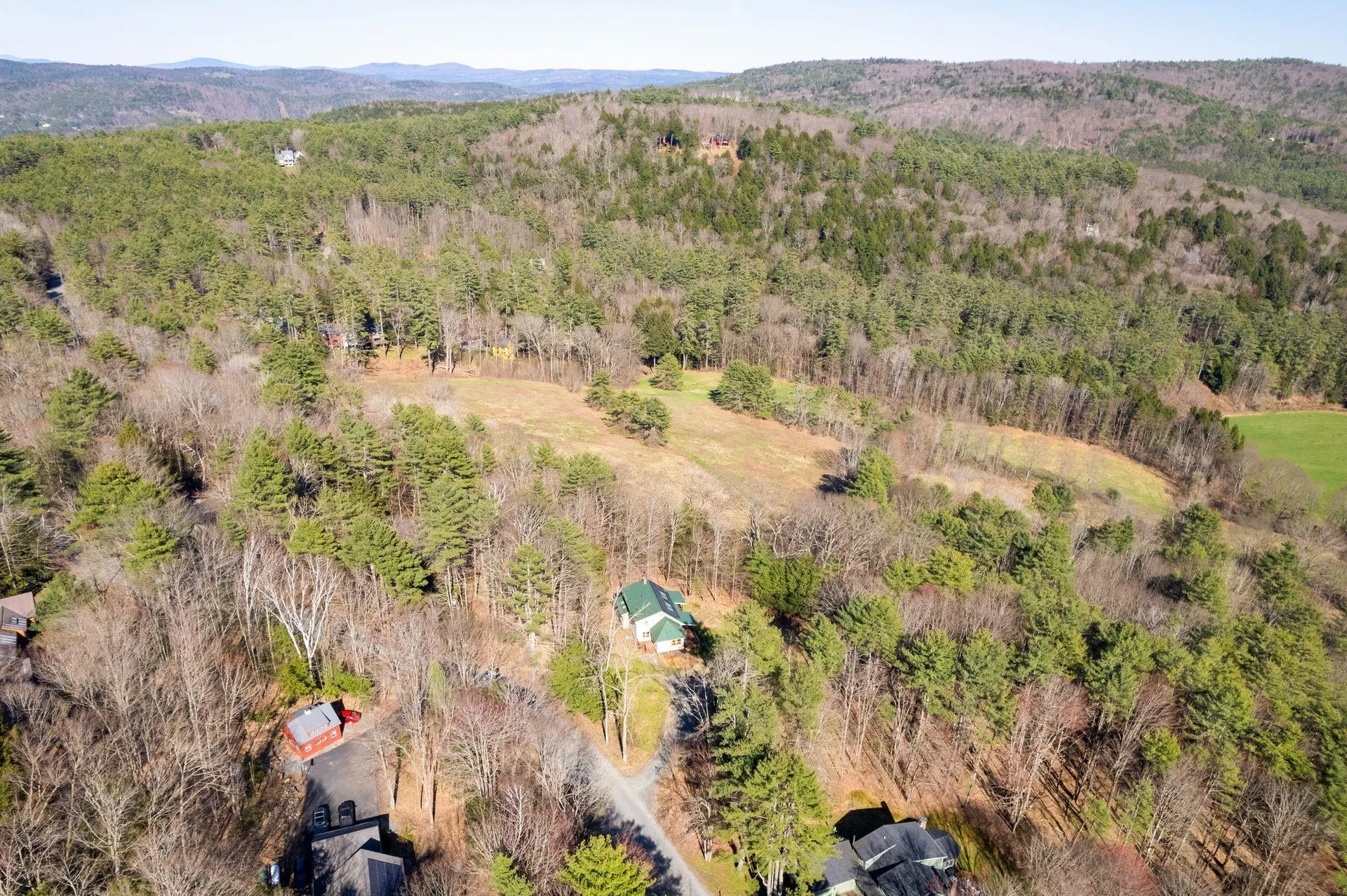 423 Morgan Road Hartford VT 05059