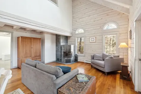 423 Morgan Road Hartford VT 05059