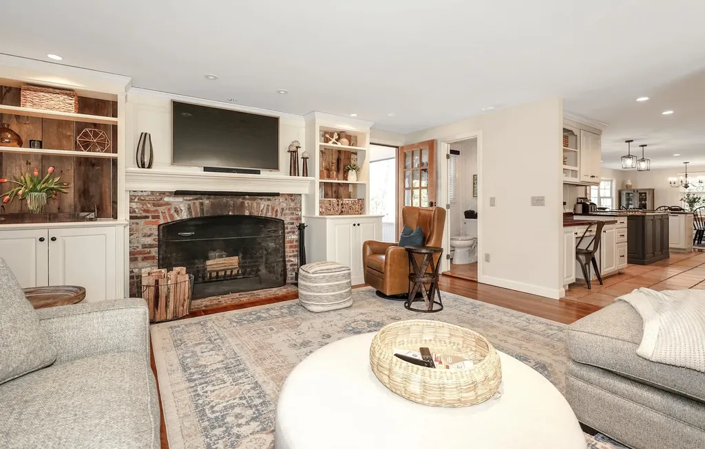 15 Buckridge Drive Amherst NH 03031