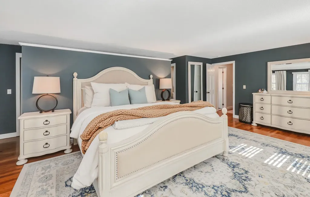 15 Buckridge Drive Amherst NH 03031