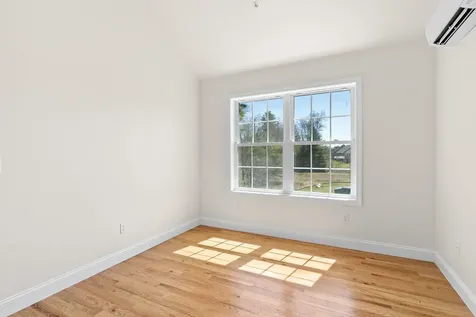 10 Diamond Oaks Boulevard Kingston NH 03848