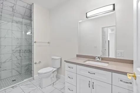 10 Diamond Oaks Boulevard Kingston NH 03848