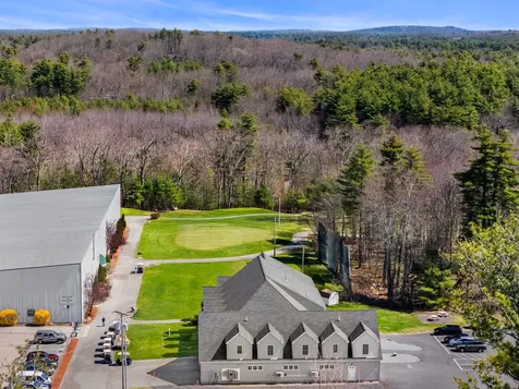 10 Diamond Oaks Boulevard Kingston NH 03848