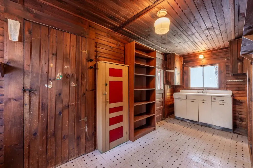 16 Hamel Road Sunapee NH 03782