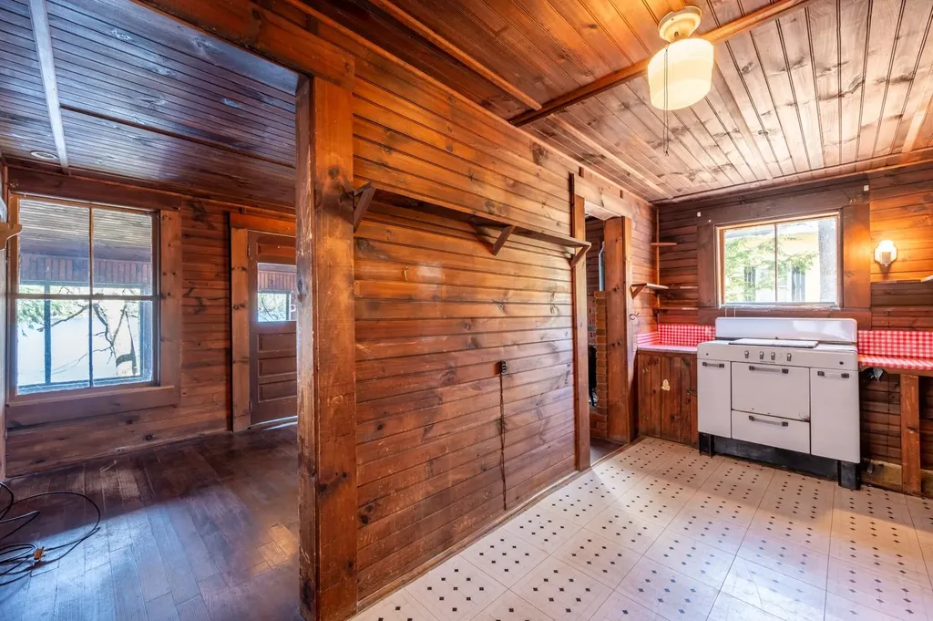 16 Hamel Road Sunapee NH 03782
