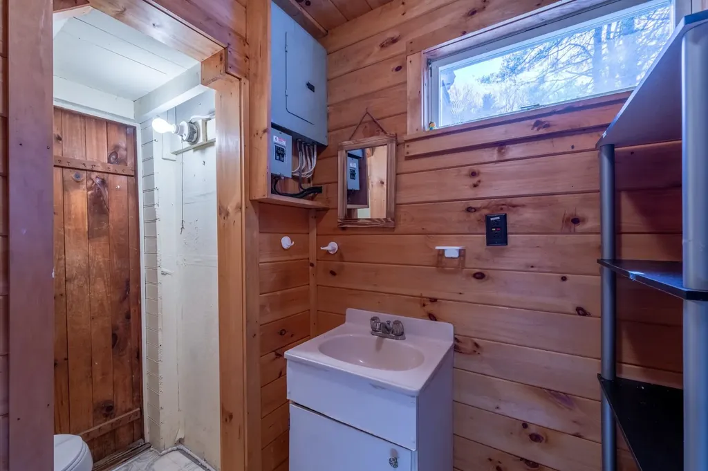 16 Hamel Road Sunapee NH 03782
