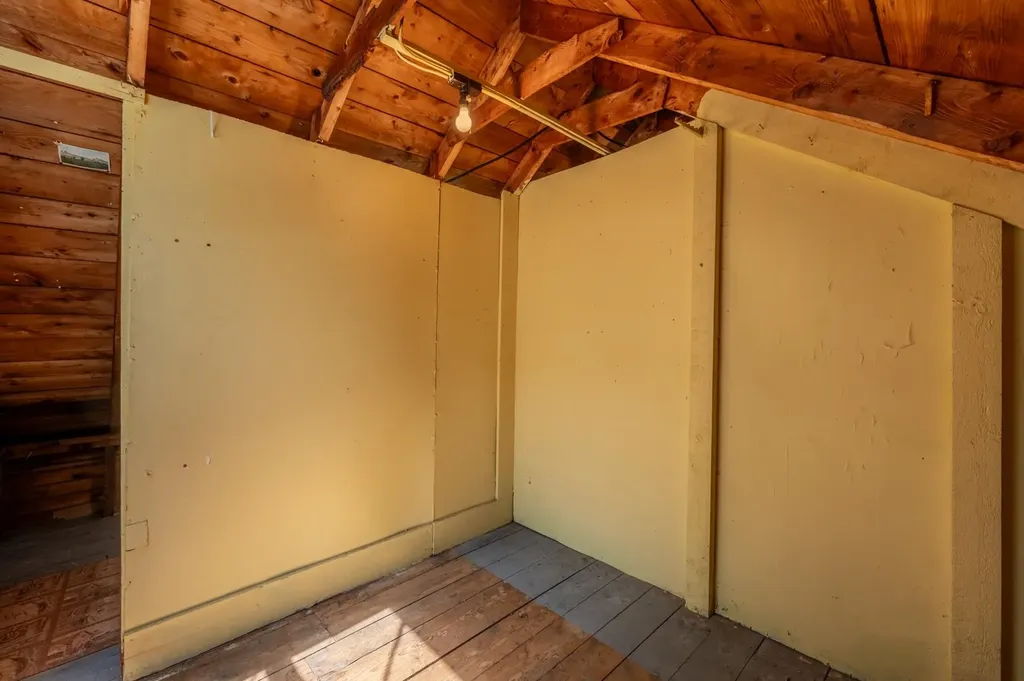 16 Hamel Road Sunapee NH 03782