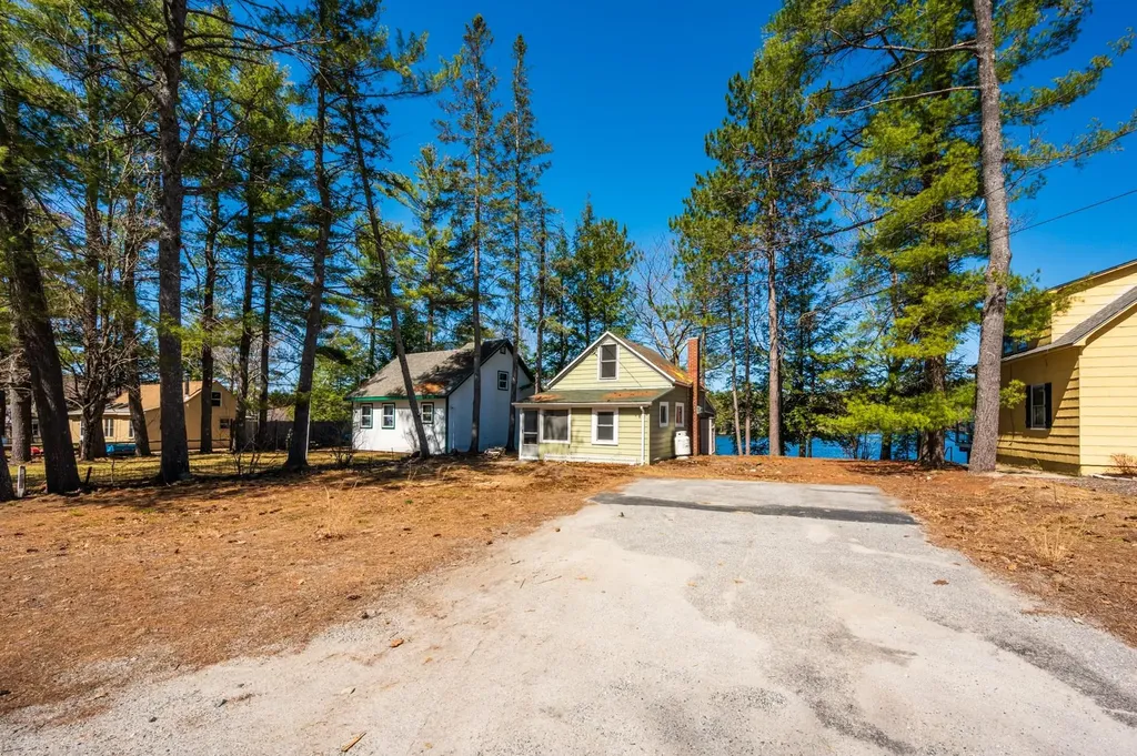 16 Hamel Road Sunapee NH 03782