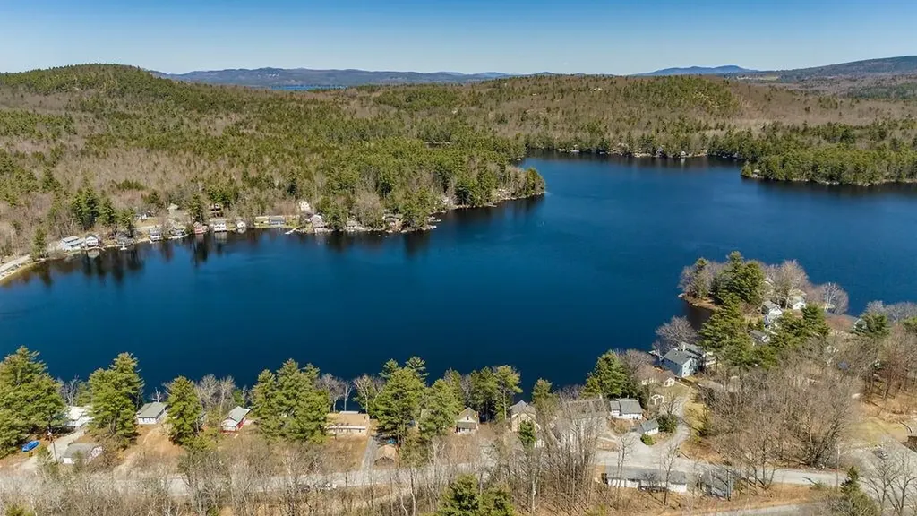 16 Hamel Road Sunapee NH 03782