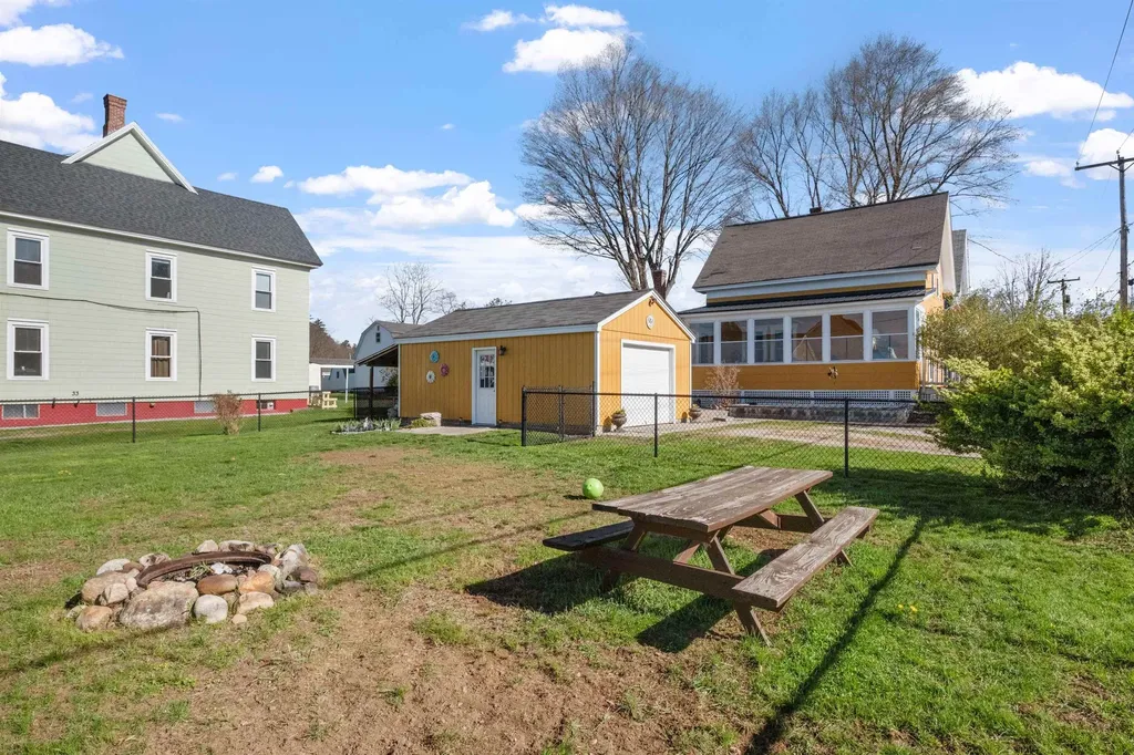 91 Elkins Street Franklin NH 03235