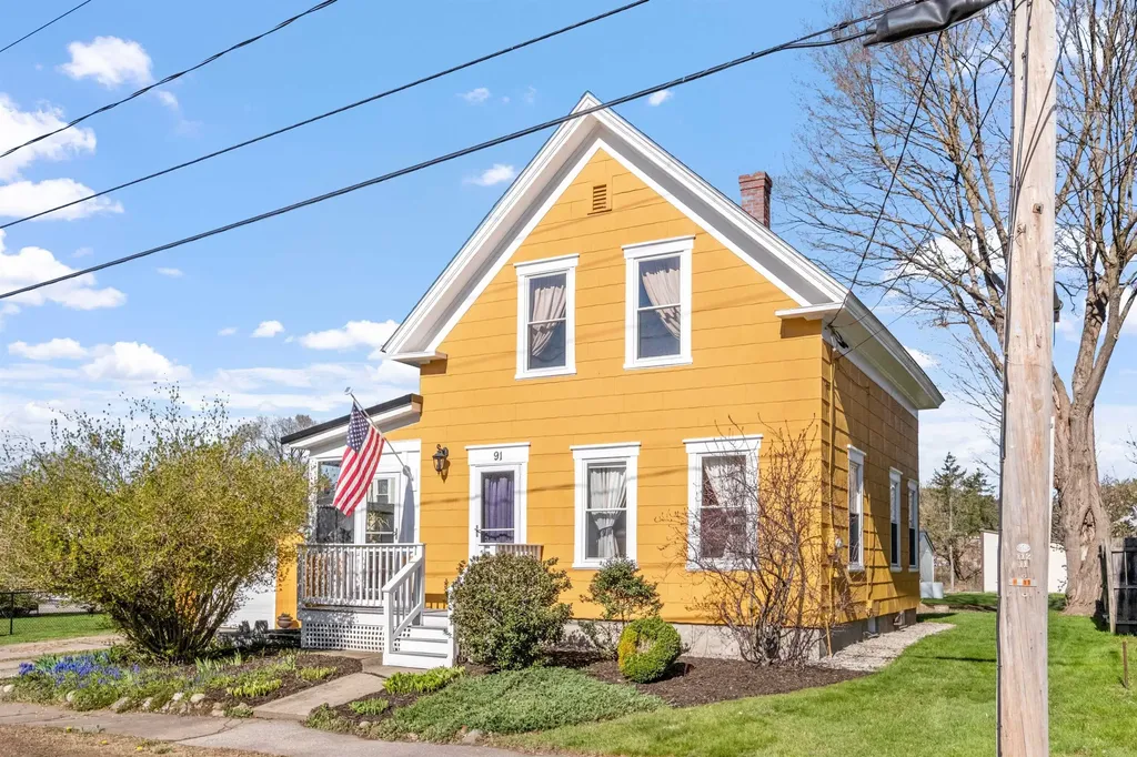 91 Elkins Street Franklin NH 03235