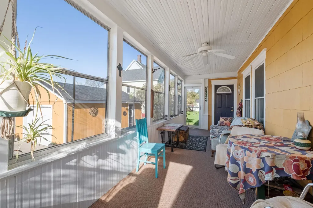 91 Elkins Street Franklin NH 03235