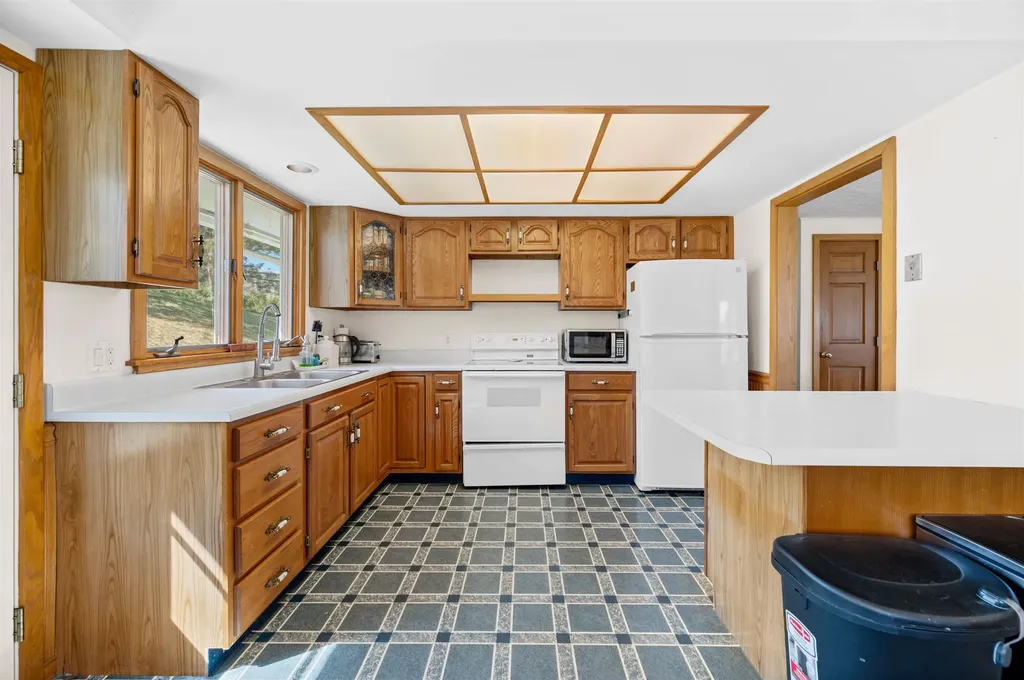 27 Cherrywood Drive Barre Town VT 05641