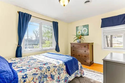 287 Pickering Street Manchester NH 03104