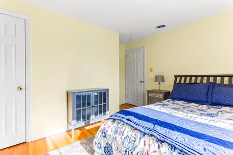 287 Pickering Street Manchester NH 03104