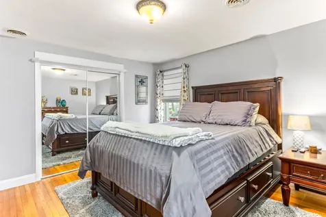 287 Pickering Street Manchester NH 03104