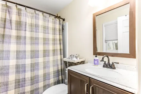 287 Pickering Street Manchester NH 03104