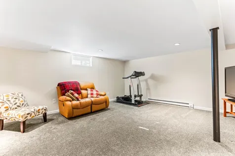 287 Pickering Street Manchester NH 03104