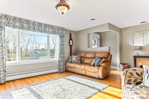 287 Pickering Street Manchester NH 03104