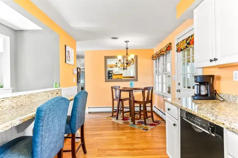 287 Pickering Street Manchester NH 03104