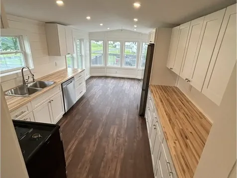 10 Gull Lane South Hero VT 05486