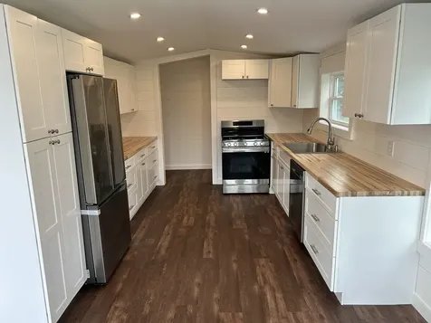 10 Gull Lane South Hero VT 05486