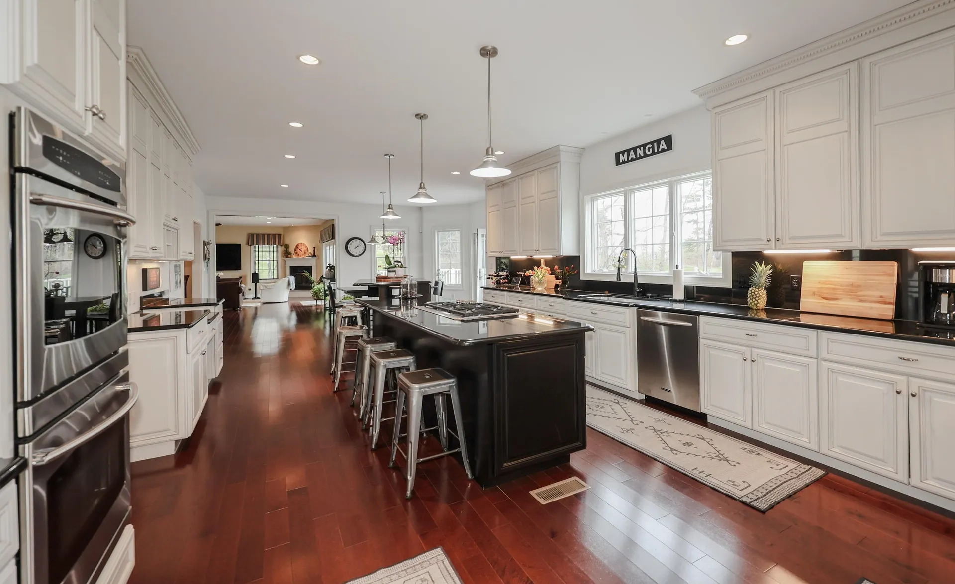 27 Herrick Circle Pelham NH 03076