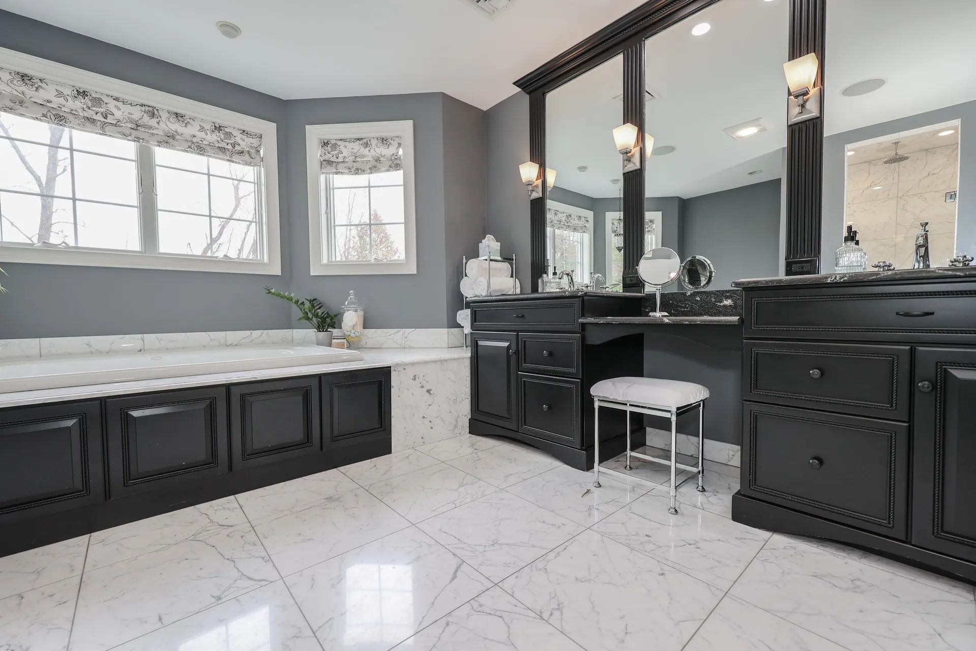 27 Herrick Circle Pelham NH 03076