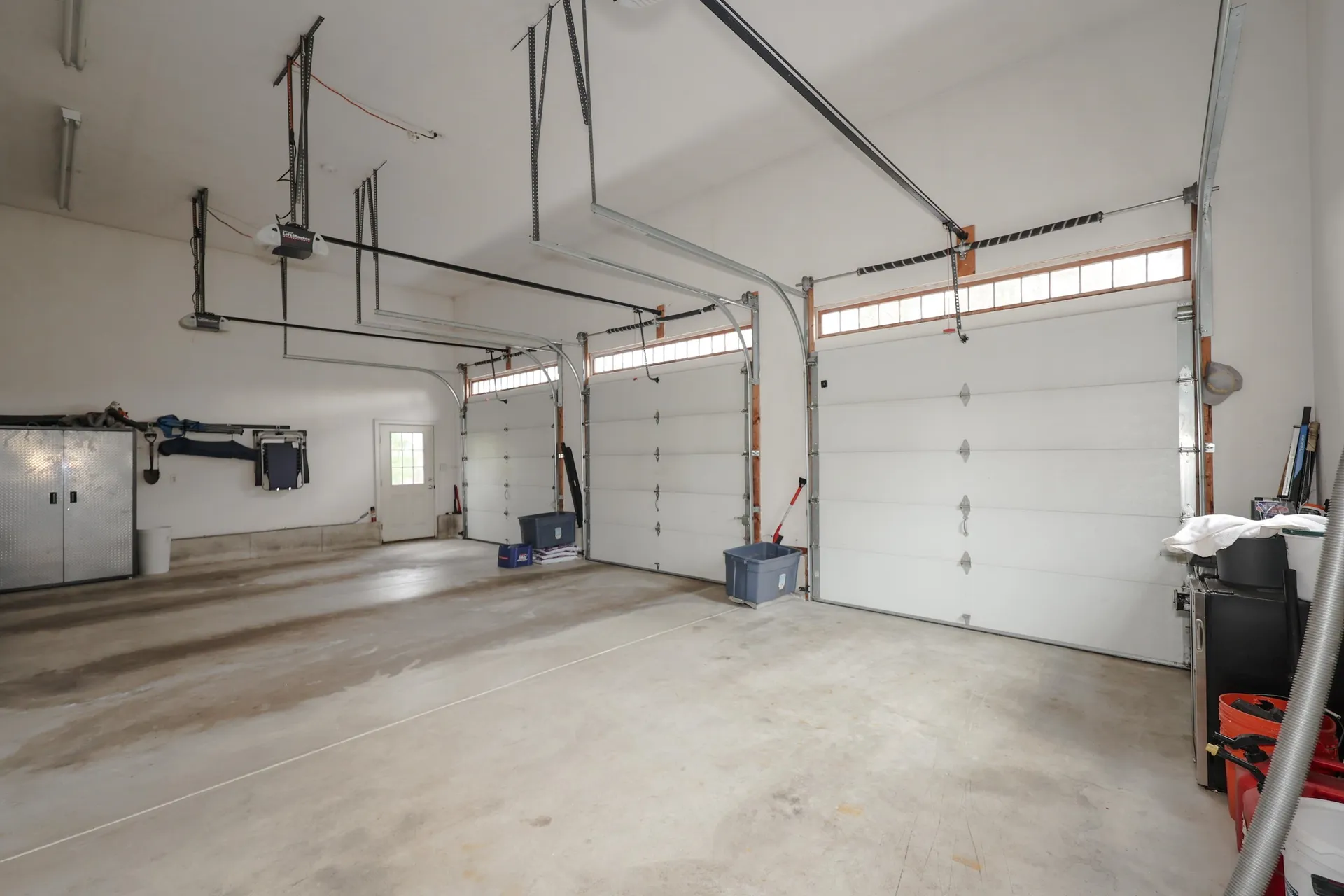 27 Herrick Circle Pelham NH 03076