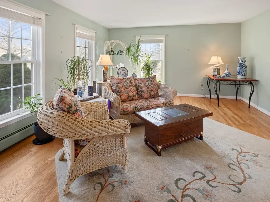 61 Moss Glen Lane South Burlington VT 05403