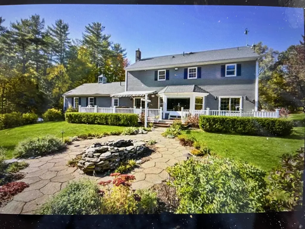 4 Maplewood Drive Wolfeboro NH 03894