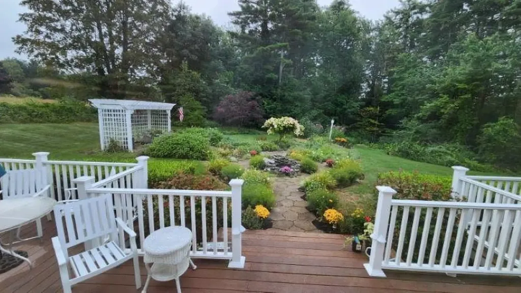 4 Maplewood Drive Wolfeboro NH 03894