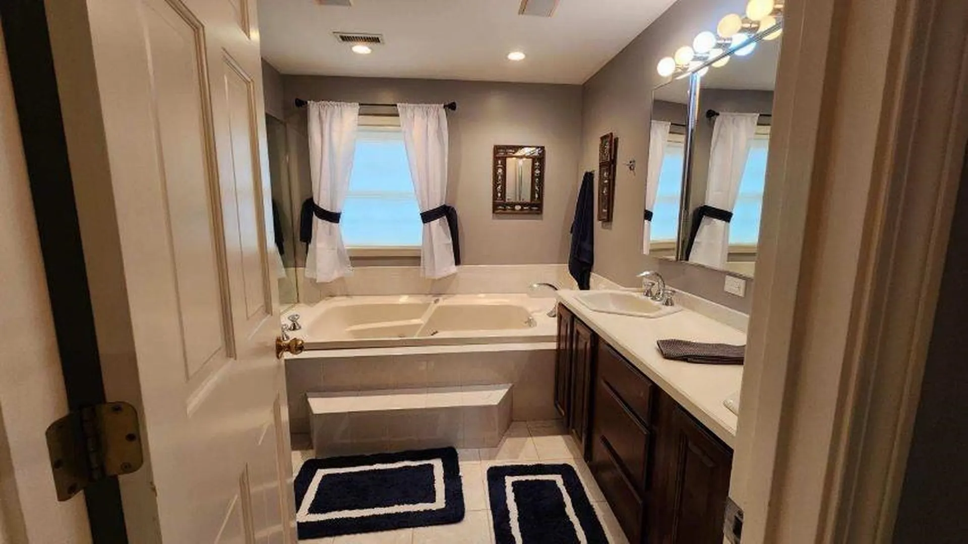 4 Maplewood Drive Wolfeboro NH 03894