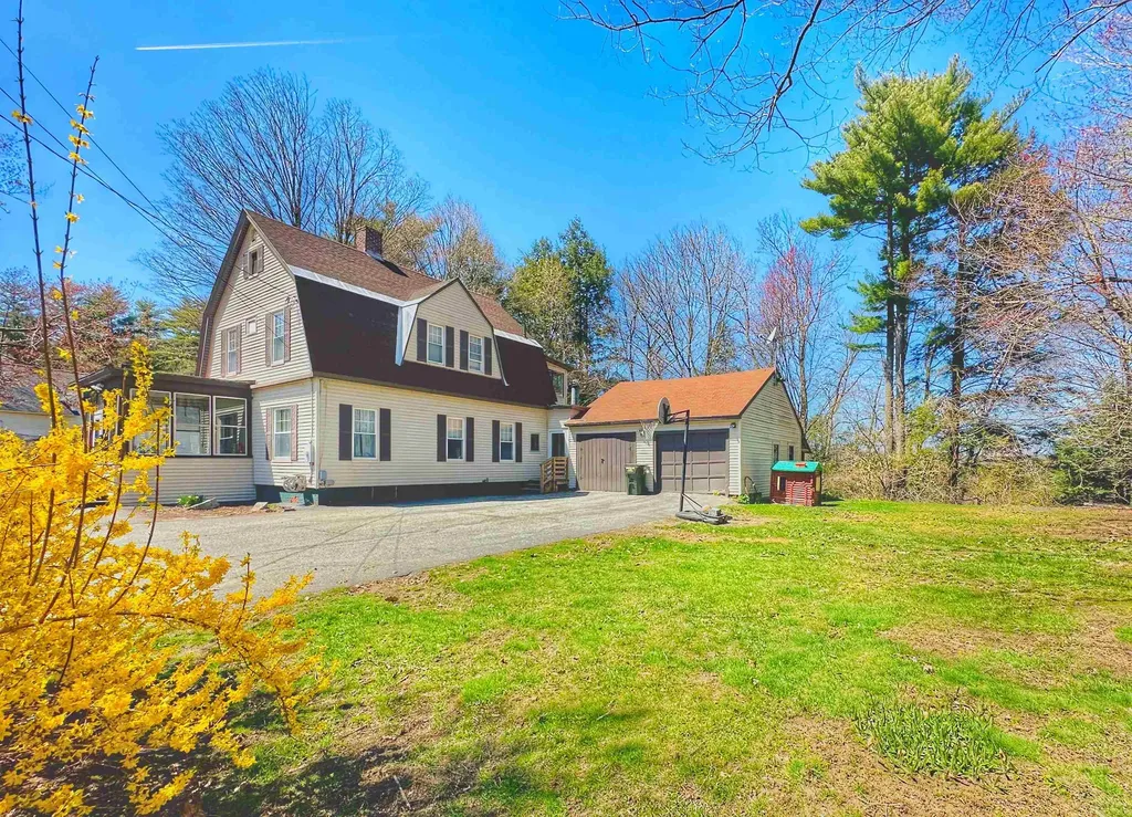 77 Grove Street Claremont NH 03743