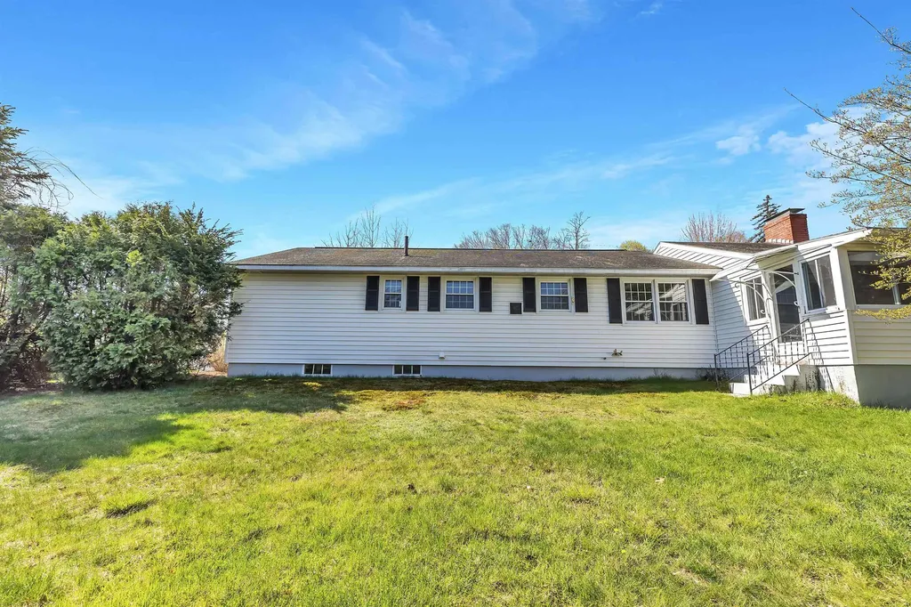 160 Mystic Street Manchester NH 03103
