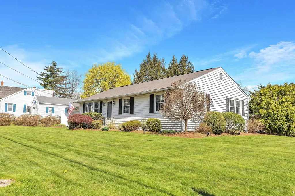 160 Mystic Street Manchester NH 03103