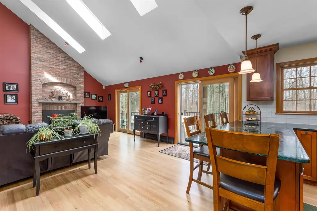 30 Hagan Drive Essex VT 05452