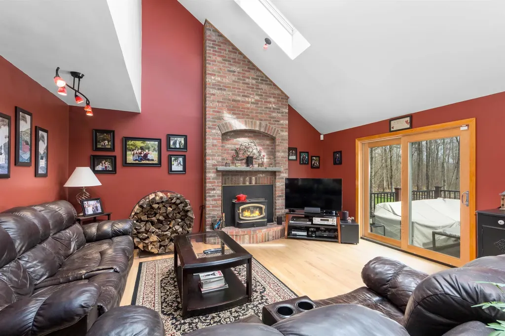 30 Hagan Drive Essex VT 05452