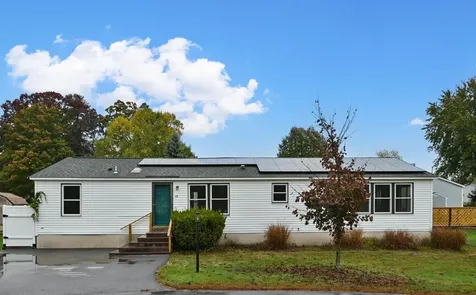 19 Aberdeen Drive Stratham NH 03885