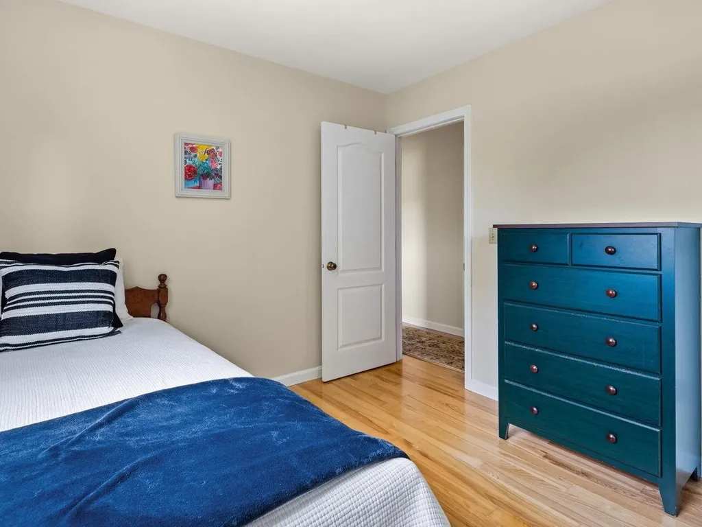 28 Dubois Drive South Burlington VT 05403