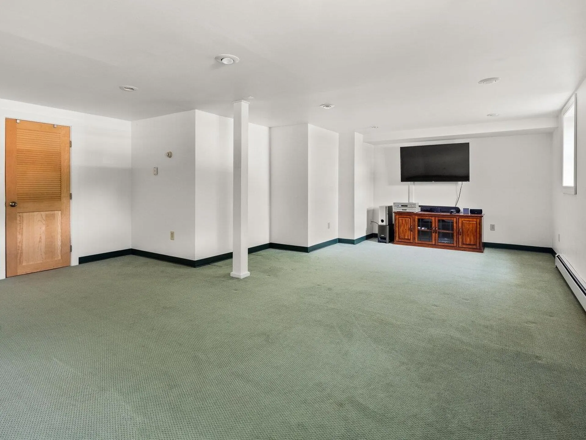 28 Dubois Drive South Burlington VT 05403