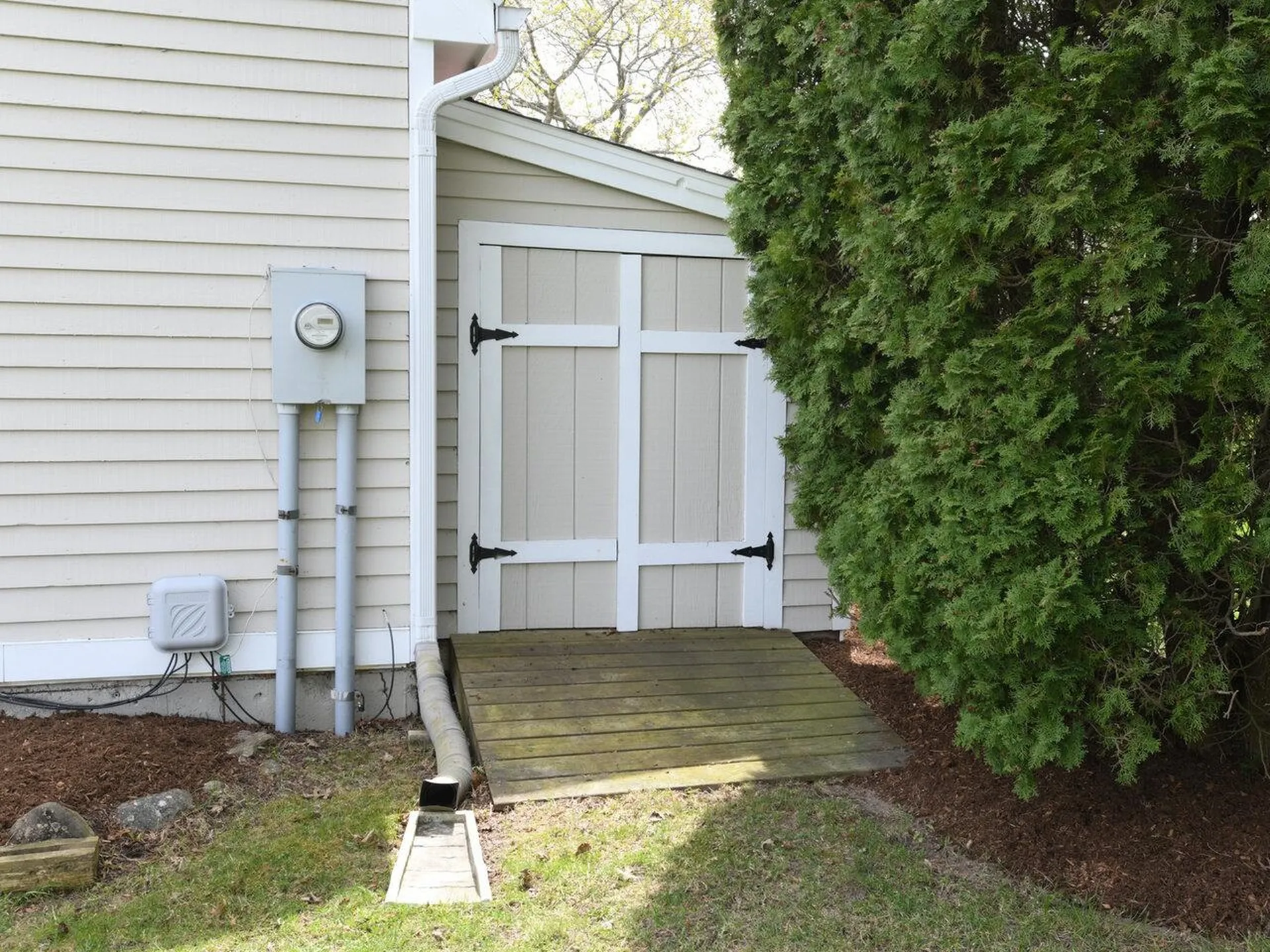 28 Dubois Drive South Burlington VT 05403