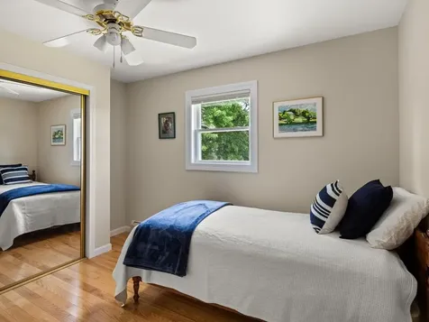 28 Dubois Drive South Burlington VT 05403