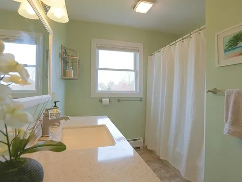 28 Dubois Drive South Burlington VT 05403