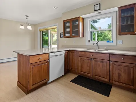 28 Dubois Drive South Burlington VT 05403