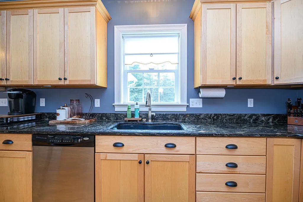 60 Contoocook Lane Peterborough NH 03458