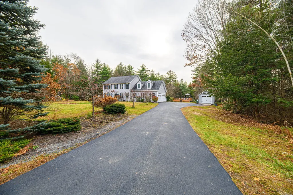 60 Contoocook Lane Peterborough NH 03458