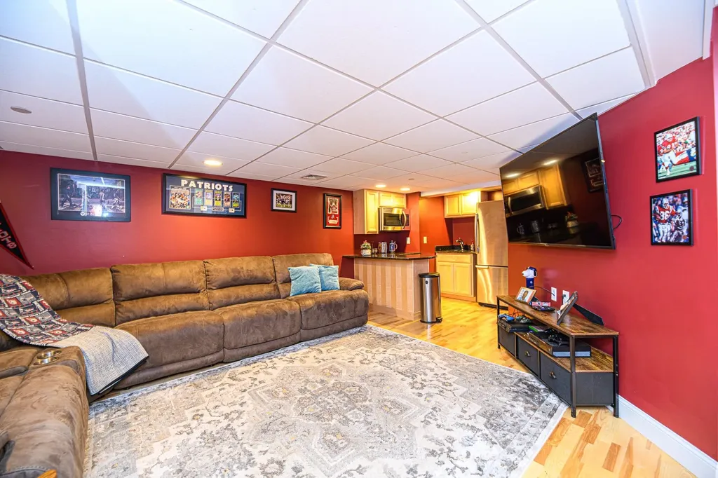 60 Contoocook Lane Peterborough NH 03458